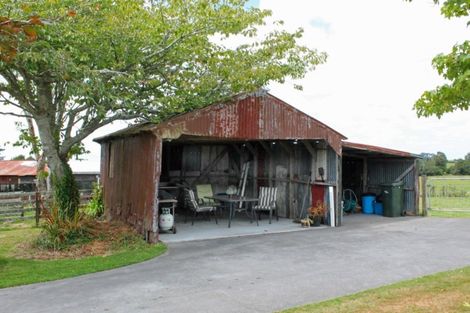 Photo of property in 2599 Mountain Road, Tariki, Stratford, 4394