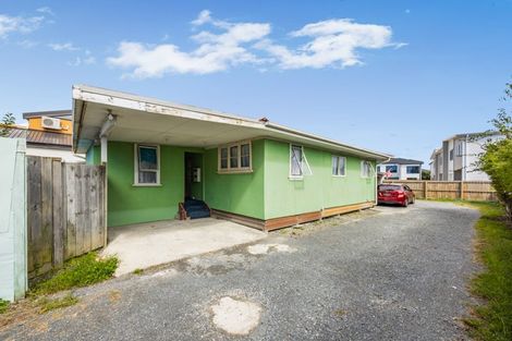 Photo of property in 319 Massey Road, Mangere East, Auckland, 2024
