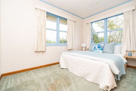 Photo of property in 35 Forest Lake Road, Forest Lake, Hamilton, 3200