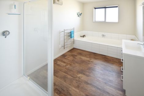 Photo of property in 100 Boundary Terrace, Twizel, 7999