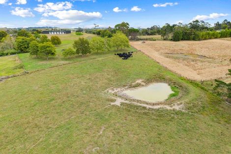 Photo of property in 11 Bobs Way, Dairy Flat, 0792