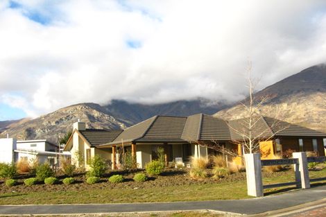 Photo of property in 16 Bridesdale Drive, Lake Hayes, Queenstown, 9304