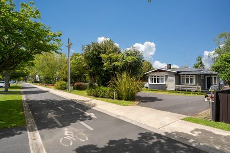 Photo of property in 15 Hamilton Road, Cambridge, 3434
