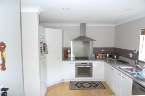 Photo of property in 41 Erlestoke Crescent, Churton Park, Wellington, 6037