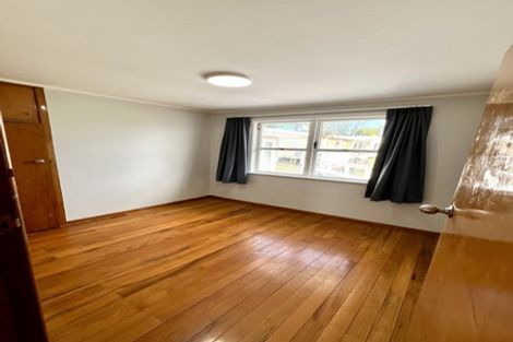Photo of property in 5 Lex Avenue, Green Bay, Auckland, 0604