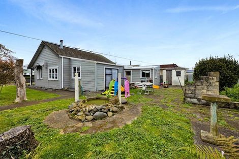 Photo of property in 407 Waihi Road, Normanby, Hawera, 4614