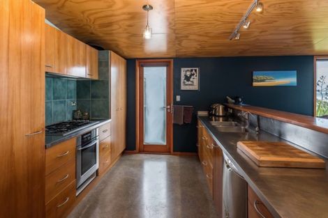 Photo of property in 115 The Parade, Paekakariki, 5034