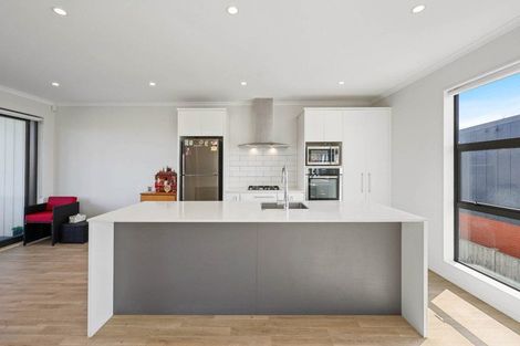 Photo of property in 1 Bonnette Road, Flat Bush, Auckland, 2019