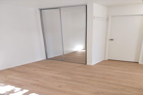 Photo of property in 54 Birkdale Road, Birkdale, Auckland, 0626