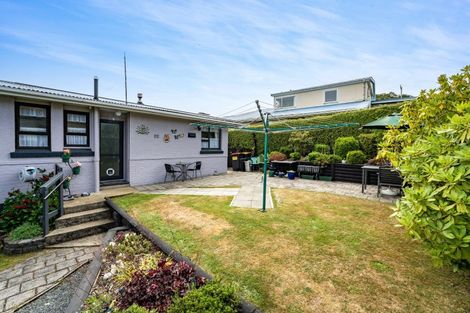 Photo of property in 16 Tomkins Street, Green Island, Dunedin, 9018