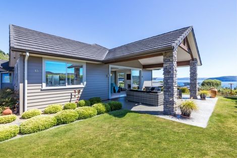 Photo of property in 13 Peregrine Place, Kinloch, Taupo, 3377