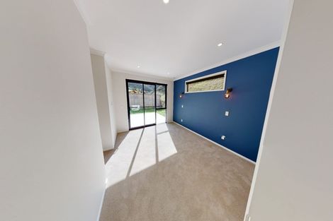 Photo of property in 122 Silverstream Road, Crofton Downs, Wellington, 6035