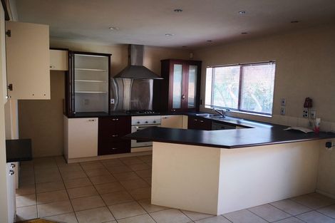 Photo of property in 20 Erne Crescent, East Tamaki, Auckland, 2016