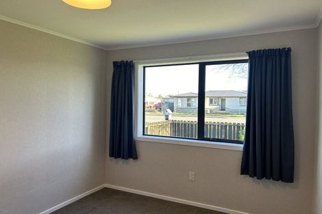 Photo of property in 61a Park Street, Winton, 9720