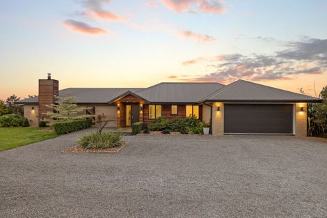 Photo of property in 22 Landsborough Drive, Darfield, 7571