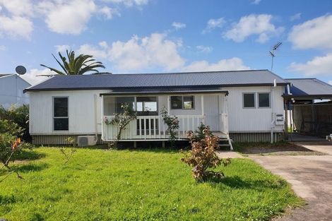 Photo of property in 6/35 Springs Road, Parakai, 0830