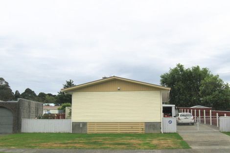 Photo of property in 69 Norana Road, Timberlea, Upper Hutt, 5018