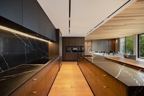 Photo of property in 335 Beacon Point Road, Wanaka, 9305