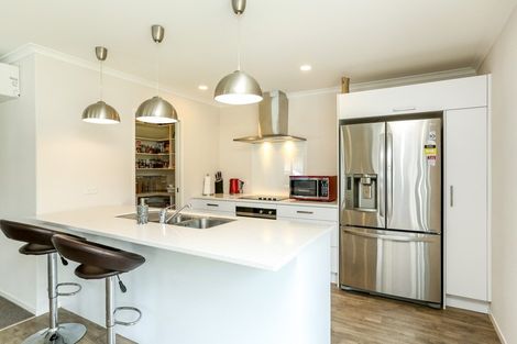 Photo of property in 5 Market Lane, Westown, New Plymouth, 4310