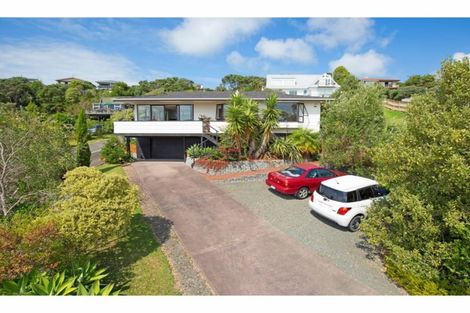 Photo of property in 115 Pacific Parade, Army Bay, Whangaparaoa, 0930