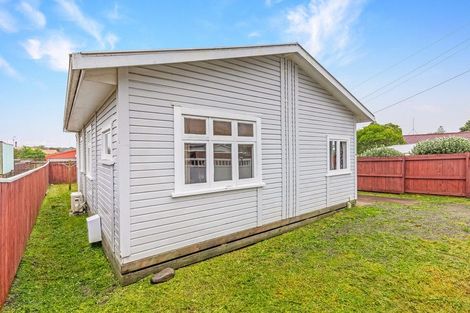 Photo of property in 10 Parakai Street, Paraparaumu, 5032