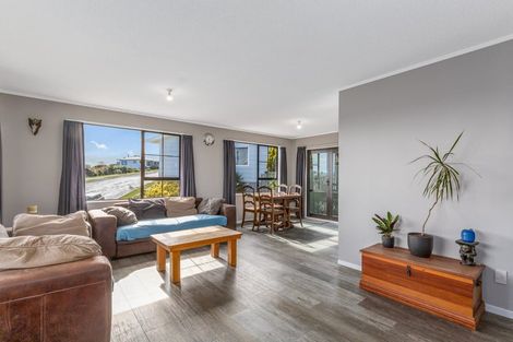 Photo of property in 10 Adventure Drive, Whitby, Porirua, 5024