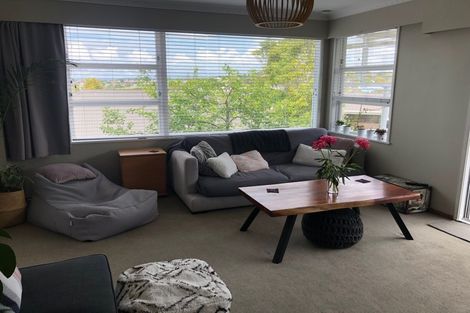 Photo of property in 52 Juniper Road, Sunnynook, Auckland, 0620