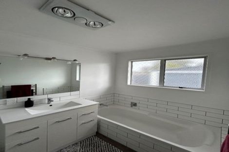 Photo of property in 15 Paramount Parade, Tikipunga, Whangarei, 0112