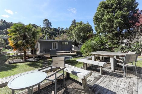 Photo of property in 17 Tombleson Road, Lake Rotoma, Rotorua, 3074