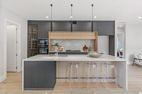 Photo of property in 7 Halcyon Bay Lane, Wainui, 0992