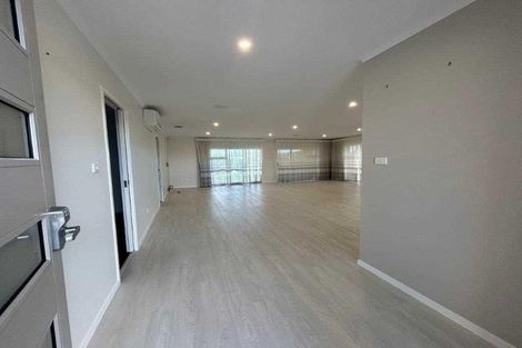 Photo of property in 30 Cupples Street, Papamoa Beach, Papamoa, 3118