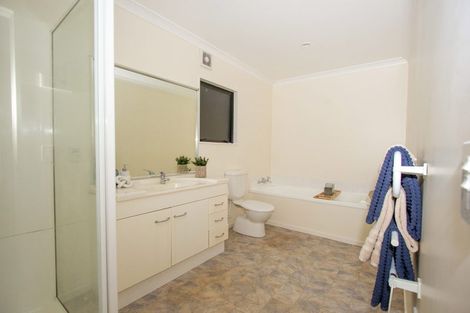 Photo of property in 14a Claverton Grove, Churton Park, Wellington, 6037