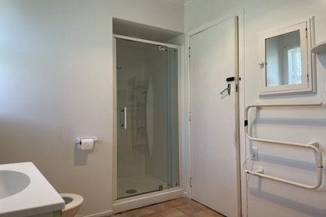 Photo of property in 32 Bruce Road, Glenfield, Auckland, 0629