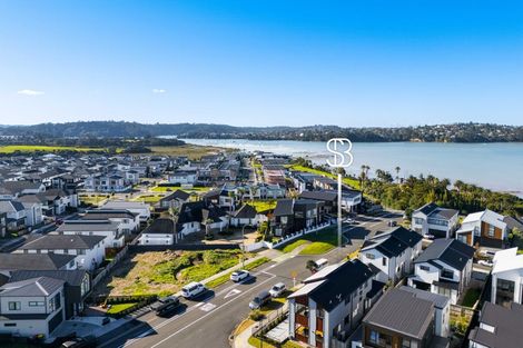 Photo of property in 2 Picnic Point Road, Hobsonville, Auckland, 0616