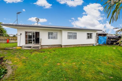 Photo of property in 1/5 Solveig Place, Randwick Park, Auckland, 2105