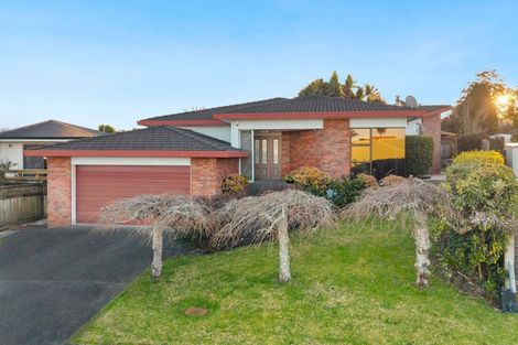 Photo of property in 3 Marlin Street, West Harbour, Auckland, 0618