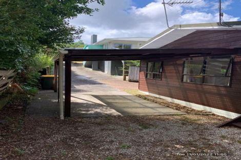 Photo of property in 1/7 Waverley Avenue, Glenfield, Auckland, 0629