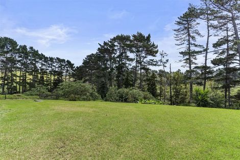 Photo of property in 10 Whites Road, Whitford, Howick, 2571