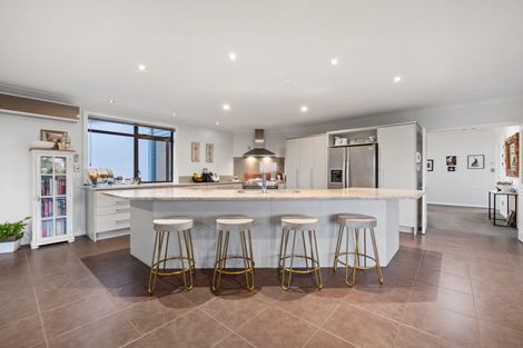 Photo of property in 2 Parnwell Place, Ohauiti, Tauranga, 3112