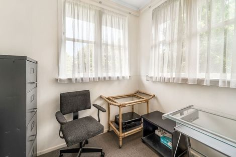 Photo of property in 180a Old Titirangi Road, New Lynn, Auckland, 0600