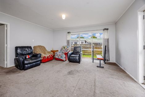 Photo of property in 9 President Avenue, Papakura, 2110