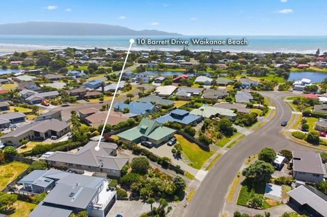 Photo of property in 10 Barrett Drive, Waikanae Beach, Waikanae, 5036