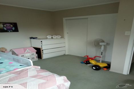 Photo of property in 1/12 Kauri Road, Birkenhead, Auckland, 0626