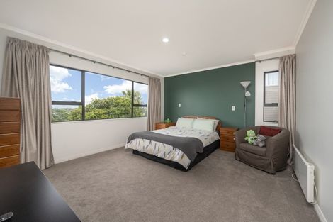 Photo of property in 19b Eske Place, Highland Park, Auckland, 2010