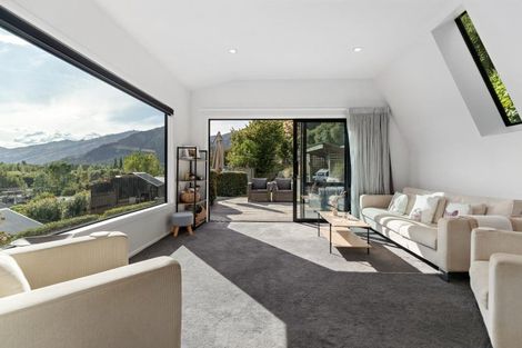Photo of property in 73 Cotter Avenue, Arrowtown, 9302