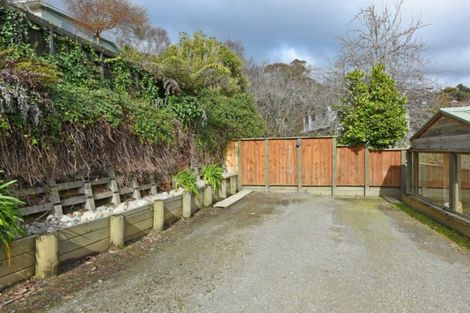 Photo of property in 2/5 Taunton Way, Pinehaven, Upper Hutt, 5019