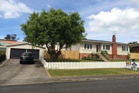 Photo of property in 1/13 Elliott Avenue, Bayview, Auckland, 0629