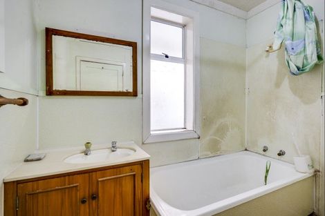 Photo of property in 21 Herbert Street, Waipukurau, 4200