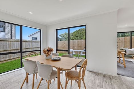 Photo of property in 9/16 Russell Road, Manurewa, Auckland, 2102