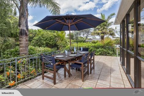 Photo of property in 1/214 Bleakhouse Road, Mellons Bay, Auckland, 2014